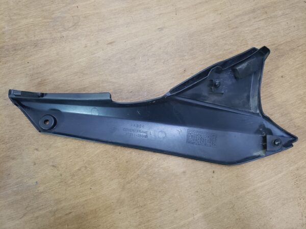 Habillage de cadre gauche Suzuki 1250 GSX-F 2011-2012 – Image 2