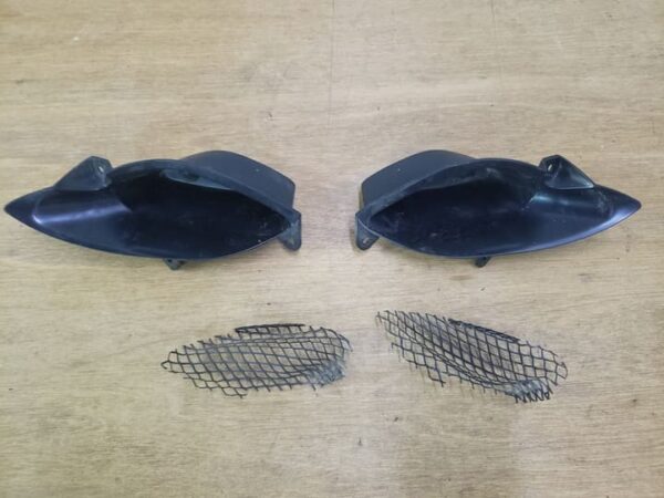 Caches orifices avant Suzuki 1250 GSX-F 2011-2012