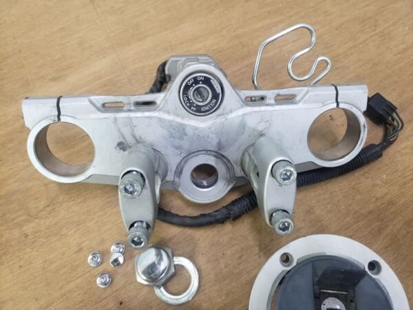 Kit serrure Suzuki 1250 GSX-F 2011-2012 – Image 3