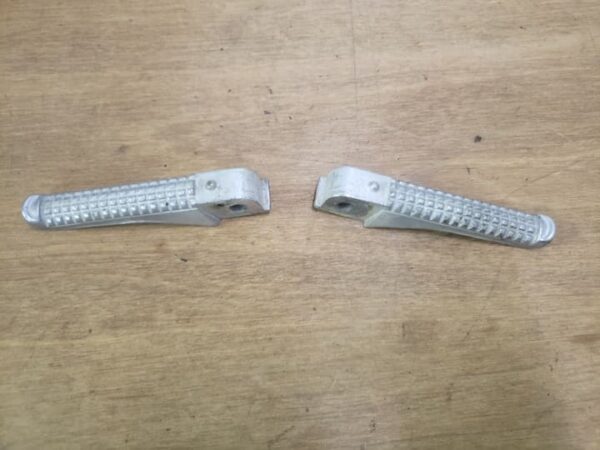 Cales pieds arrières Piaggio 50 Typhoon XR 1998 - 2005 – Image 2