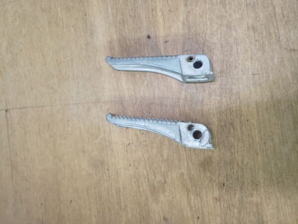 Cales pieds arrières Piaggio 50 Typhoon XR 1998 - 2005 – Image 3