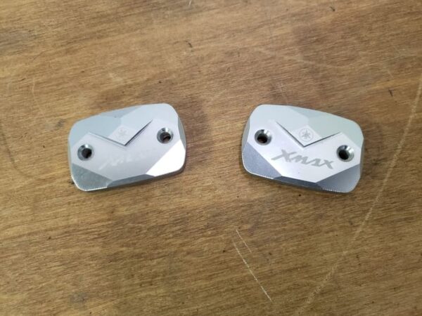 Couvercles de maitre cylindre Yamaha 125 Xmax 2010 - 2013
