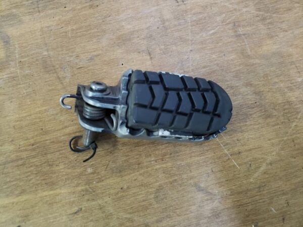 Cale pied avant droit KTM 950 Supermoto R 2005 - 2007