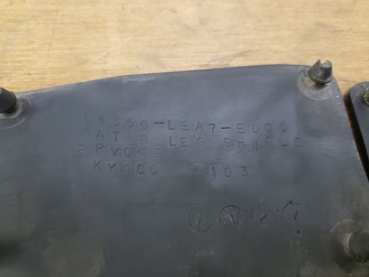 Dessus de marche pied (x3) Kymco 125 Dink Street ABS 2009-2015 – Image 3