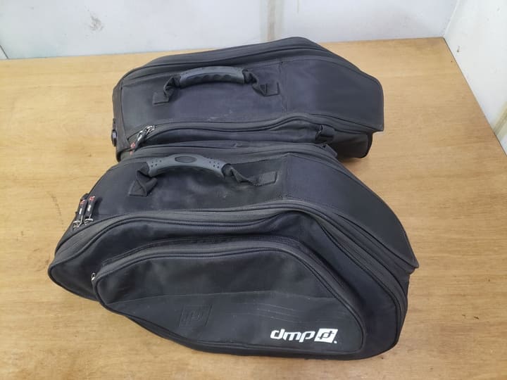 DMP - Sacoches cavalières Twin Noir d'occasion – Image 2