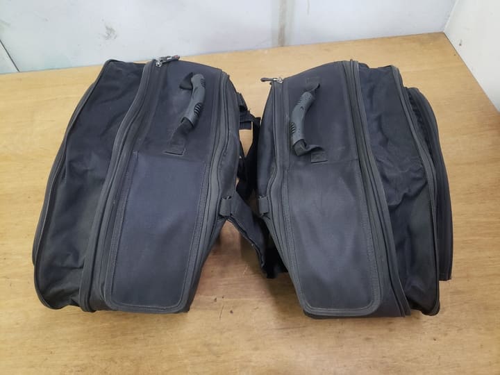 DMP - Sacoches cavalières Twin Noir d'occasion – Image 4