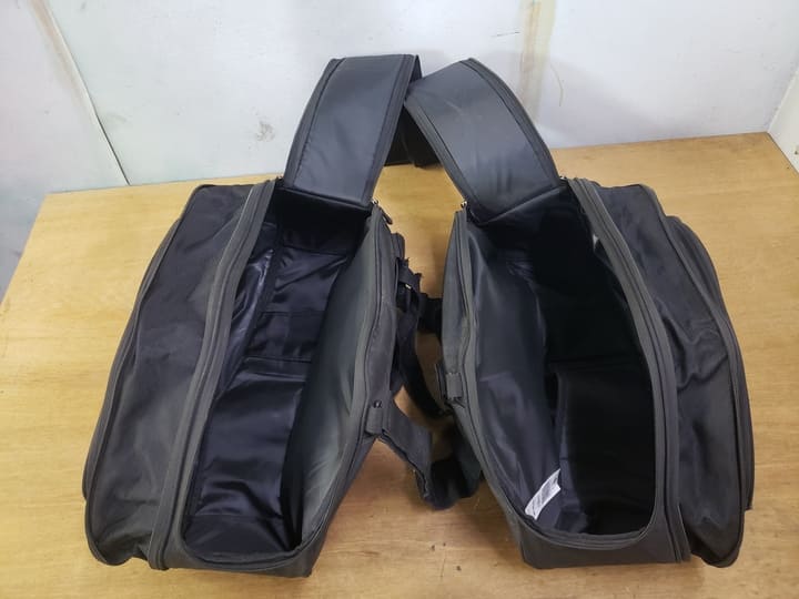 DMP - Sacoches cavalières Twin Noir d'occasion – Image 5