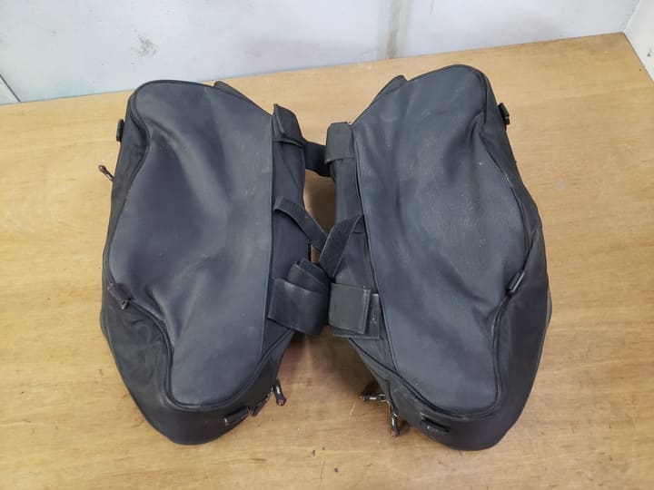 DMP - Sacoches cavalières Twin Noir d'occasion – Image 9