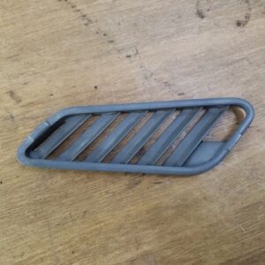 Grille de marche pied droit Honda 125 Panthéon 2T 1998-2002
