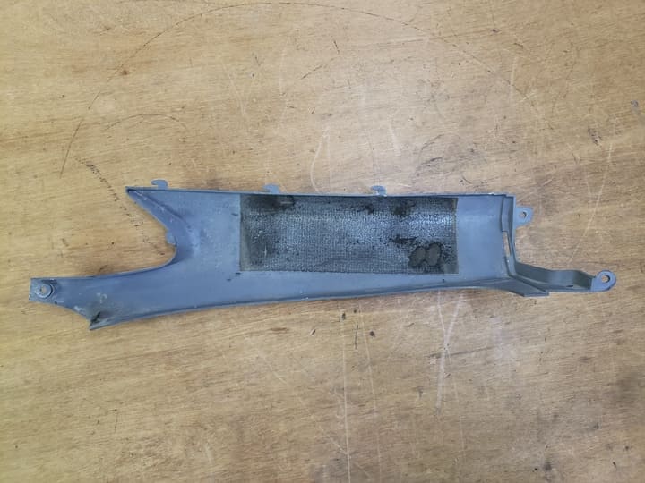 Plastique arrière droit Honda 125 Panthéon 2T 1998-2002 – Image 4