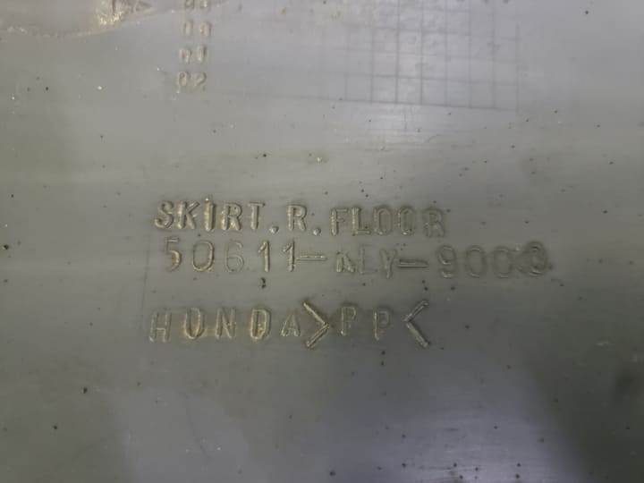 Bas de caisse droit Honda 125 Panthéon 2T 1998-2002 – Image 4