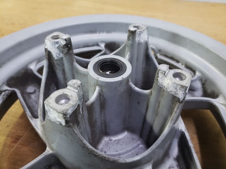 Jante avant Honda 125 Panthéon 2T 1998-2002 – Image 4