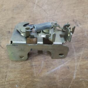 Fermeture de selle gauche Honda 125 Panthéon 2T 1998-2002