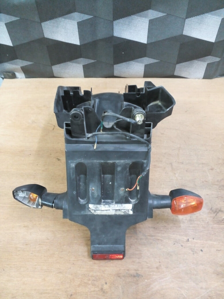 Garde boue arrière Honda 600 Hornet 1998 - 2002 – Image 2