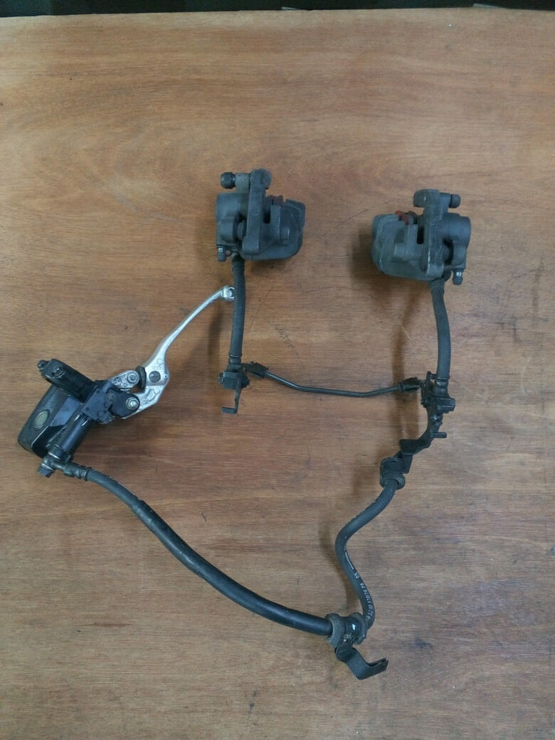 Maitre cylindre et étrier de frein avant Honda 600 Hornet 1998 - 2002 – Image 4