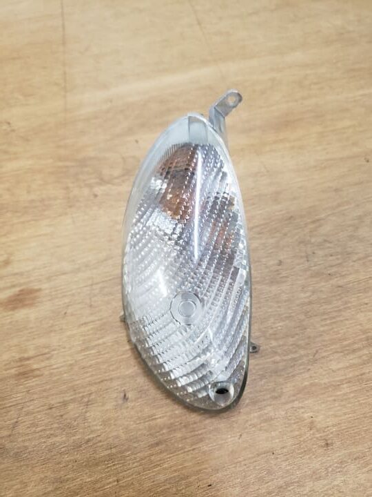 Clignotant avant droit d'occasion Yamaha Majesty 125 / MBK Skyliner (2003-2006)