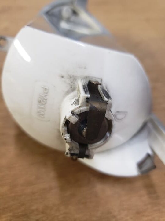 Clignotant avant droit d'occasion Yamaha Majesty 125 / MBK Skyliner (2003-2006) – Image 3