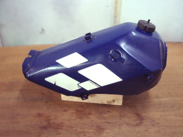 Réservoir d'essence Yamaha DT 50 R (DTR) - SANS ROUILLE - Avec Bouchon et Robinet
