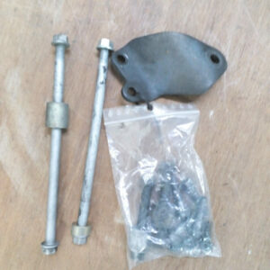 Axes moteur + support Honda 600 Hornet 1998 - 2002
