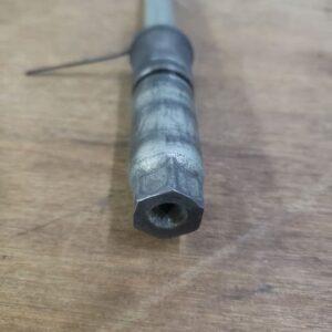 Axe de roue avant Suzuki 400 Burgman 2003 - 2006