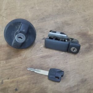 Kit serrures d'origine (Bouchon de réservoir + Serrure boîte à gants) Suzuki 400 Burgman 2003 - 2006