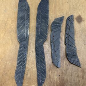 Jeu complet de 4 tapis de plancher d'origine Suzuki 400 Burgman 2003 - 2006