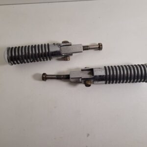 Paire de Repose-Pieds Repliables Universels Adaptable Moto Custom